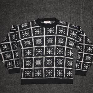 Vintage 70s Adams Apple USA Knit Sweater – Black White Nordic Snowflake